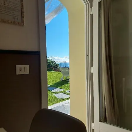 Apartment Dependance Belvedere Recco
